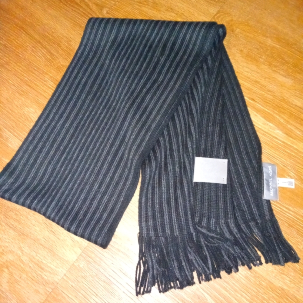 MICHAEL KORS SCARF